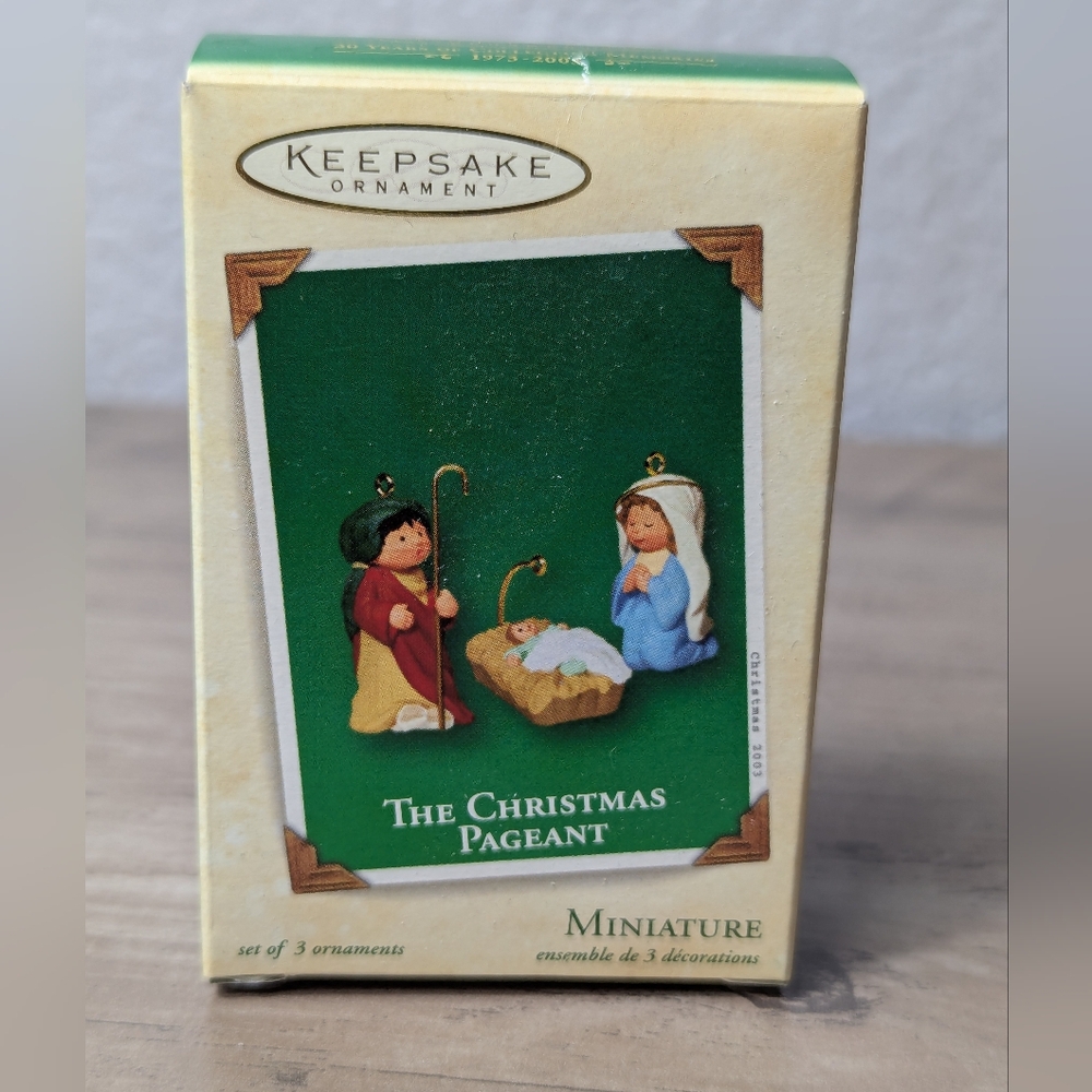 2003 Hallmark Miniature The Christmas Pageant Ornament